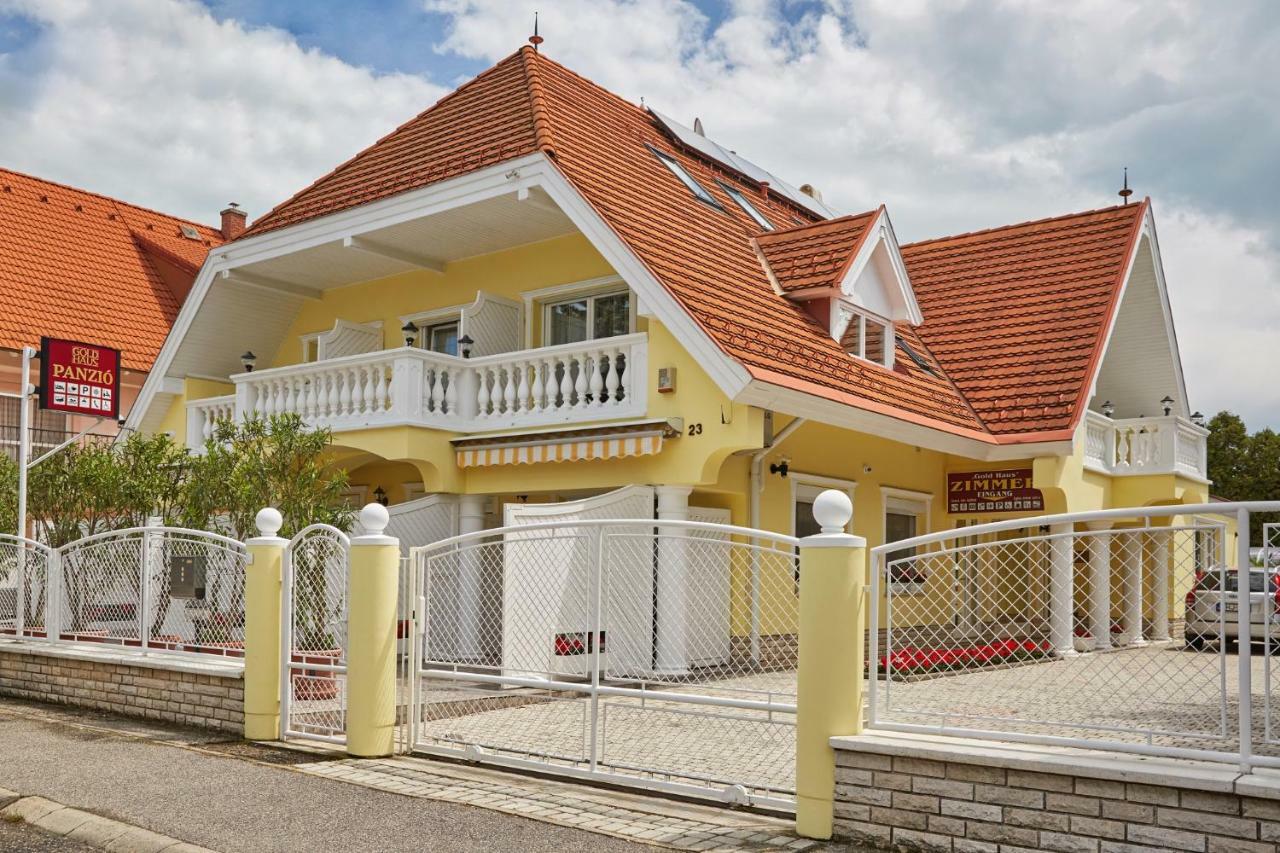Gold House Pension Balatonfüred Exteriör bild